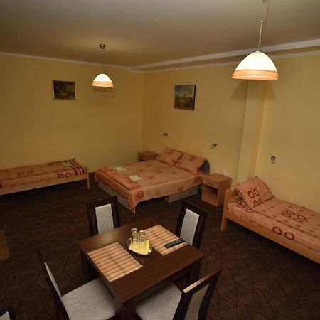 Eco Rural Tourism Association Skorenovac Hotell Eksteriør bilde