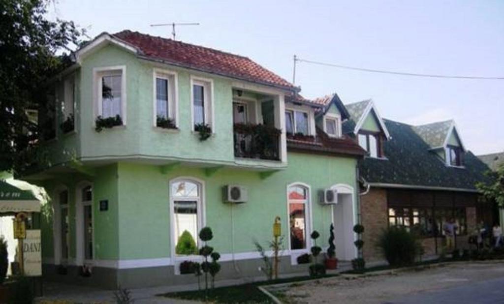 Eco Rural Tourism Association Skorenovac Hotell Eksteriør bilde